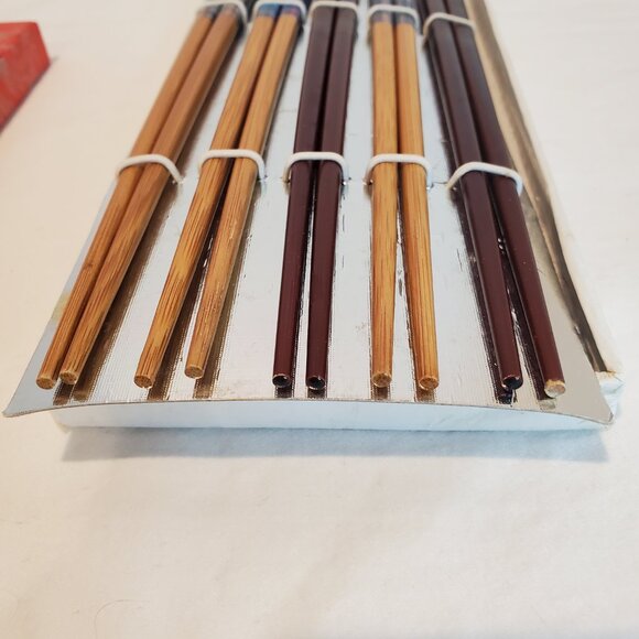 Zhe Jiang Li Zhong Set of 5pr Bamboo Chopsticks Dark & Light Assorted patterns - Picture 3 of 7